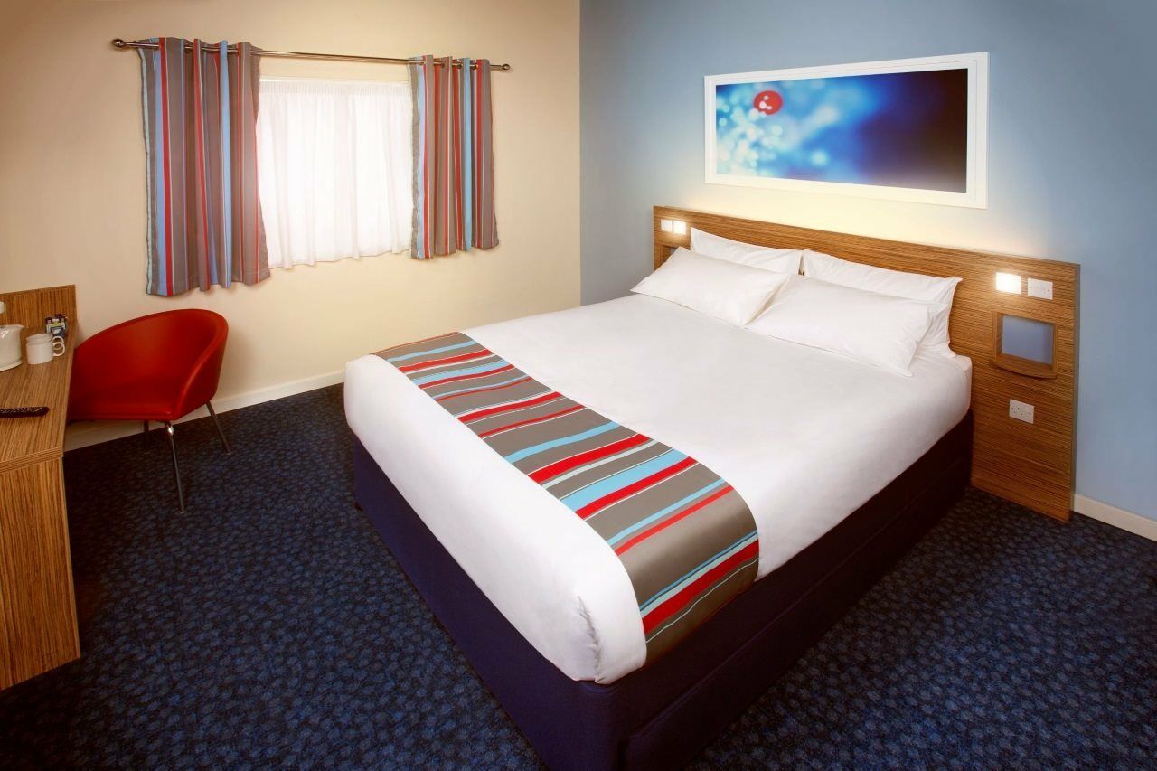 แทรเวลลอดจ์ ลอนดอน เทดดิงตัน Hotel ภายนอก รูปภาพ
